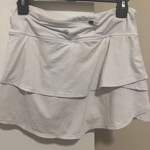 Athletes girls skirt white with built in shorts, size XL/14, adjustable waist